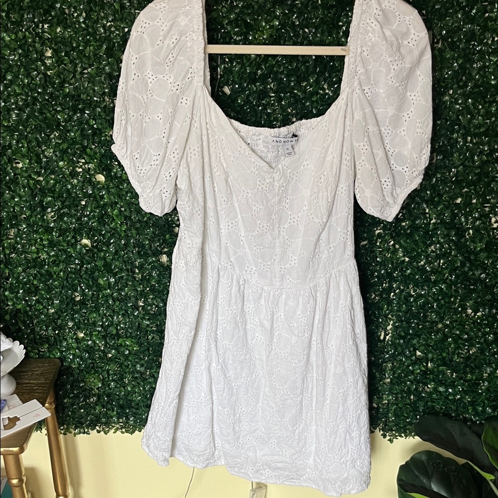 Elegant White Puff Sleeve Dress